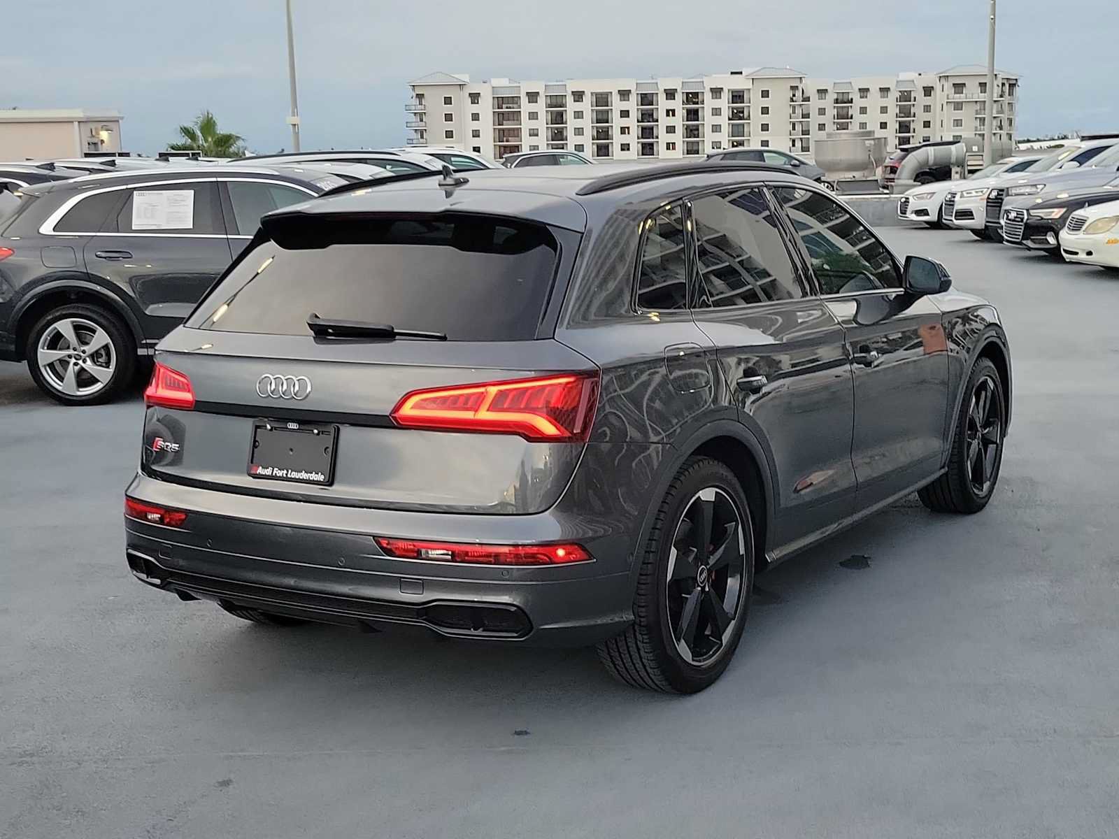 Used 2020 Audi SQ5 Prestige AWD/4WD image 6