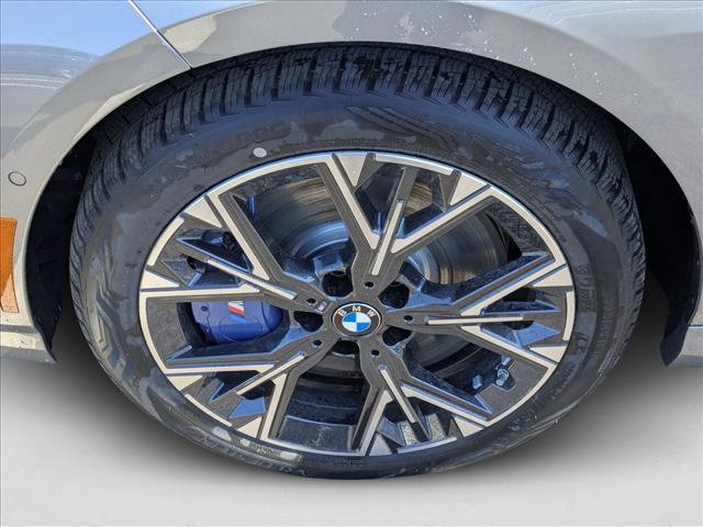 Used 2025 BMW M235i xDrive w/ Premium Package image 9