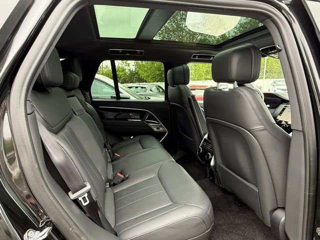 Used 2024 Land Rover Range Rover SE AWD/4WD image 29