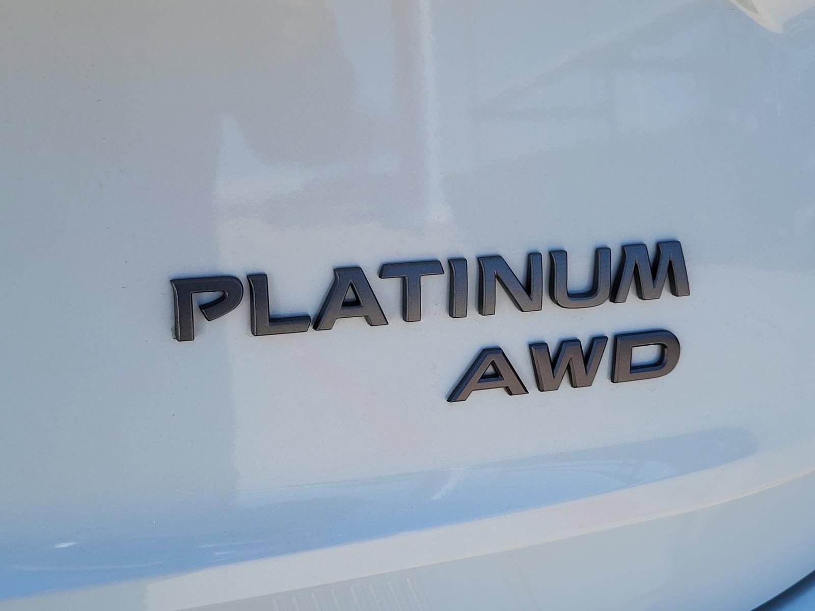 New 2026 Nissan Rogue Platinum image 8