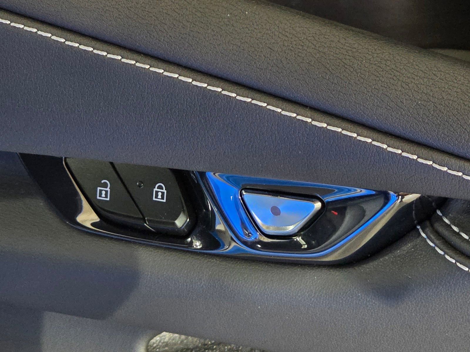 Used 2024 Chevrolet Corvette Stingray Preferred Cpe w/ Z51 Performance Package image 25