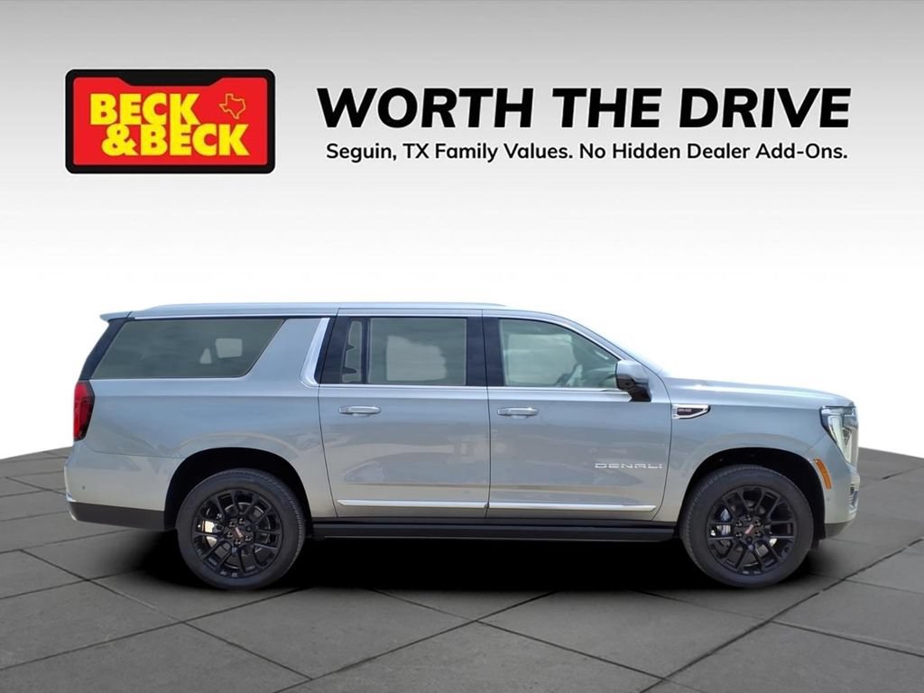New 2026 GMC Yukon XL Denali w/ Denali Reserve Package RWD image 4