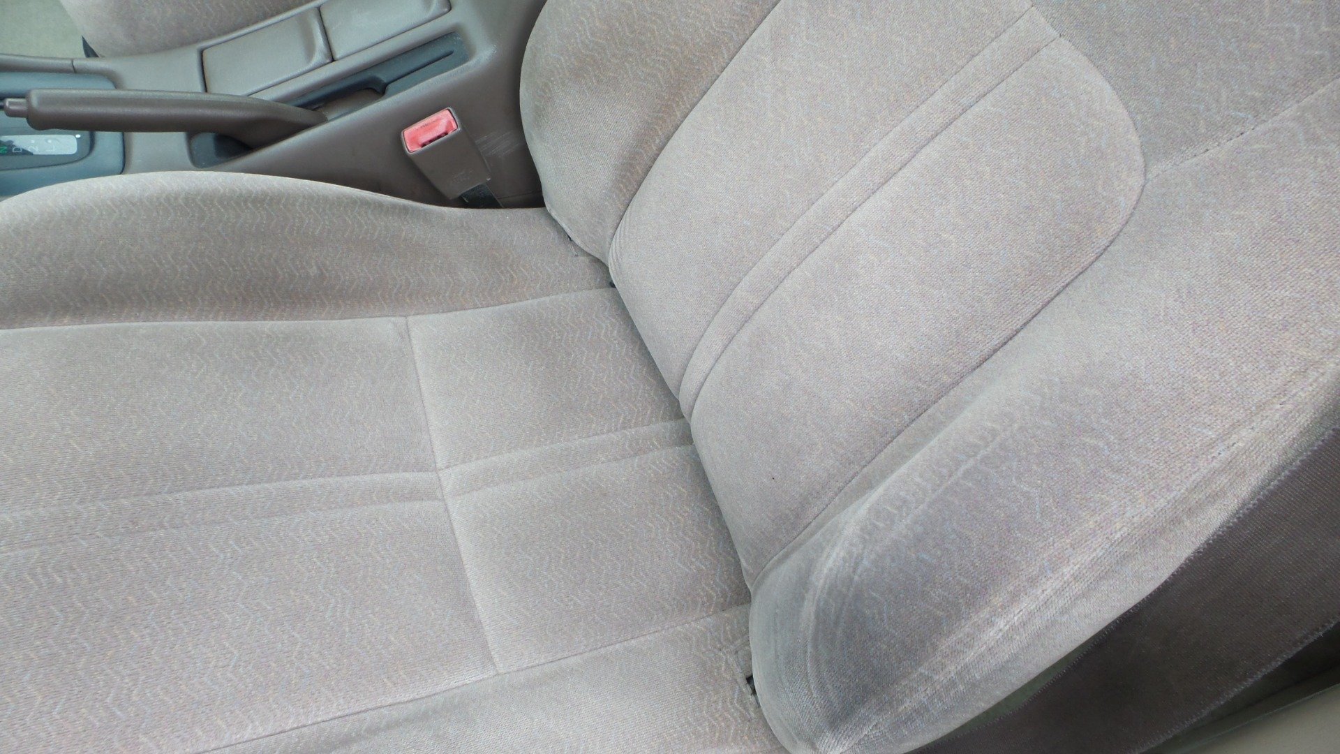 Used 1998 Toyota Camry LE FWD image 18