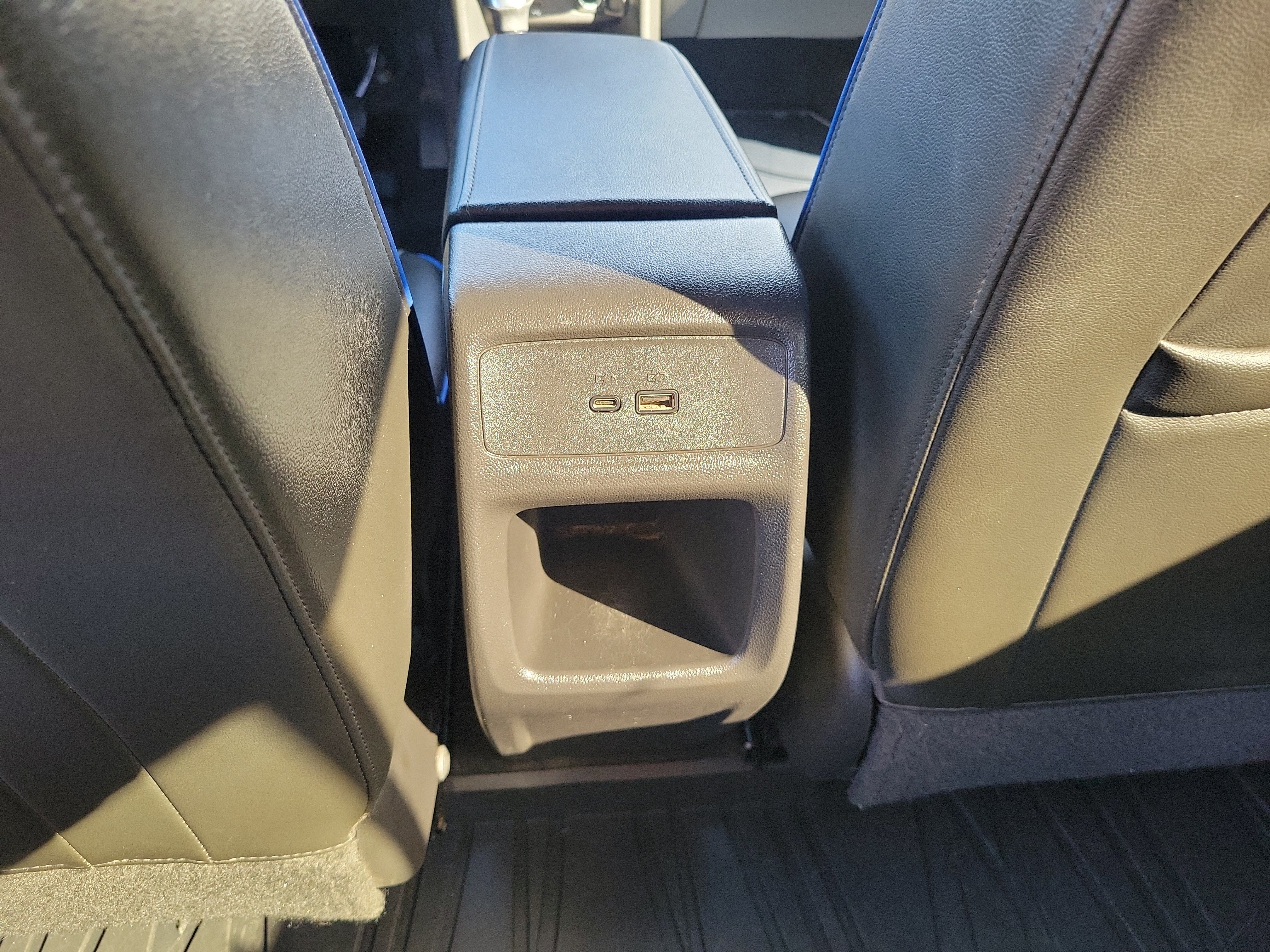 Used 2024 Buick Envista Sport Touring w/ Convenience I Package FWD image 11