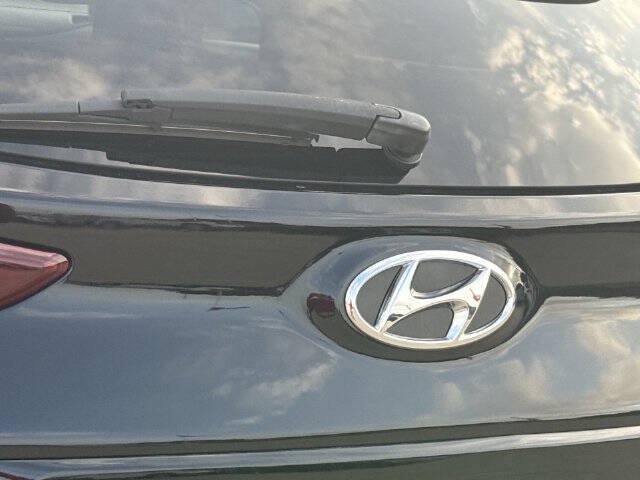 Used 2023 Hyundai Kona SEL AWD/4WD image 33