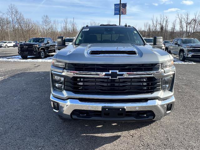 New 2026 Chevrolet Silverado 3500 LT w/ All Star Edition image 11