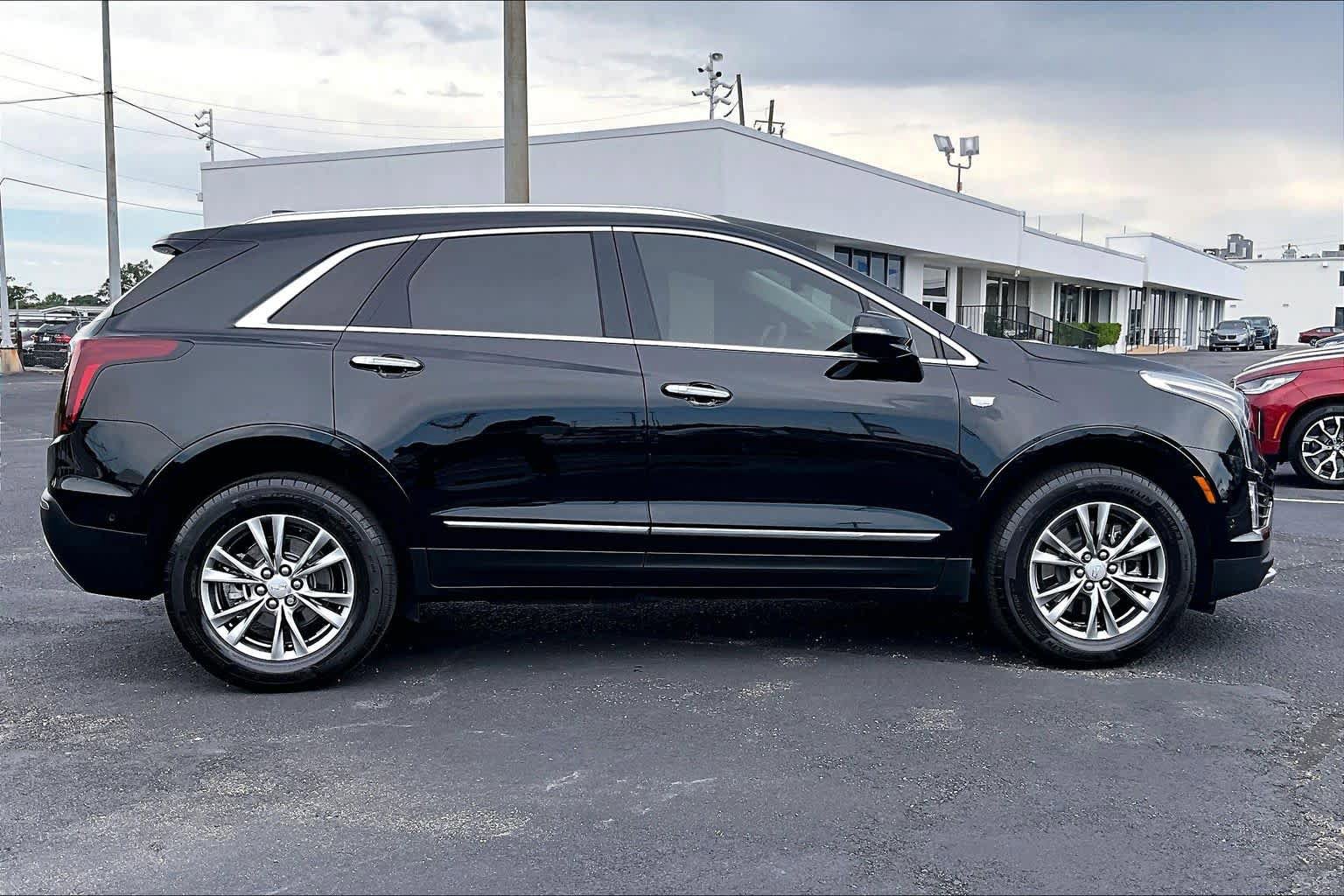 Used 2023 Cadillac XT5 Premium Luxury w/ Technology Package FWD image 34