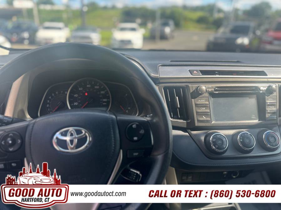Used 2015 Toyota RAV4 LE image 17