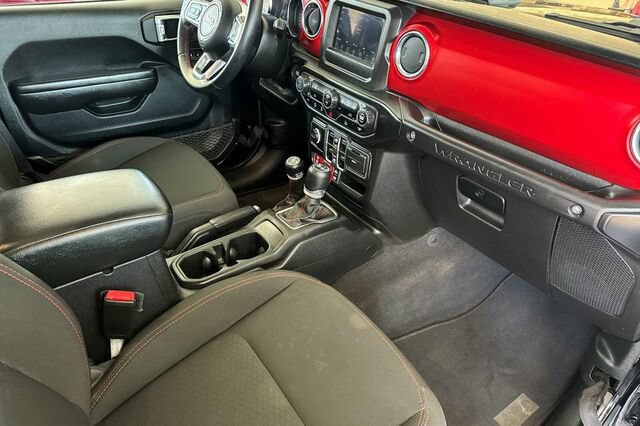 Certified 2021 Jeep Wrangler Unlimited Rubicon AWD/4WD image 13