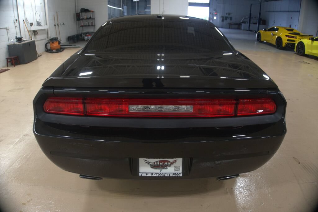 Used 2009 Dodge Challenger R/T RWD image 4