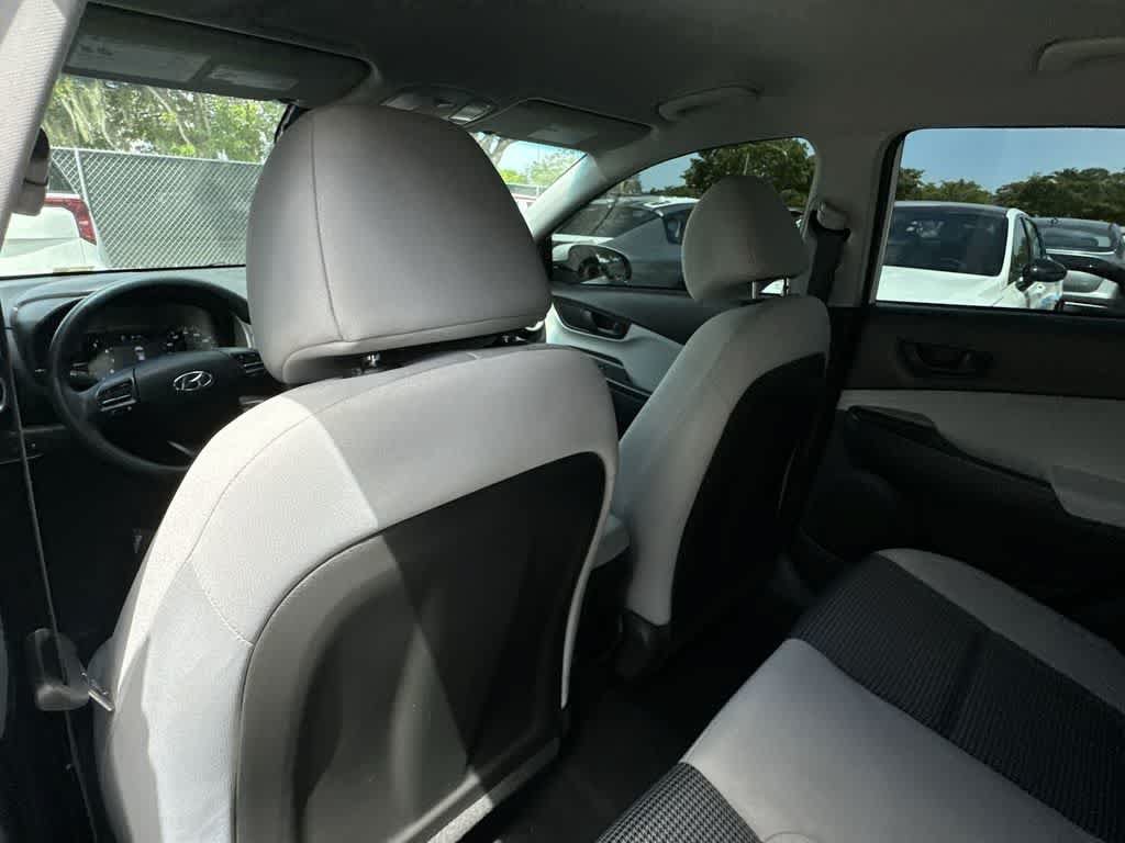 Used 2023 Hyundai Kona SE w/ Cargo Package FWD image 16