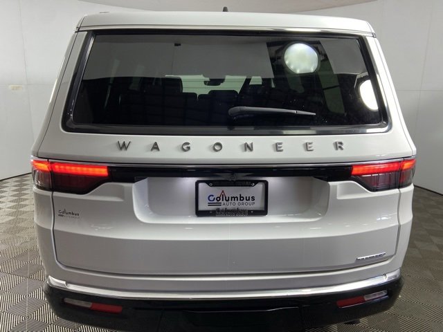 Used 2024 Jeep Wagoneer Series II w/ Flexible Seating Group image 7