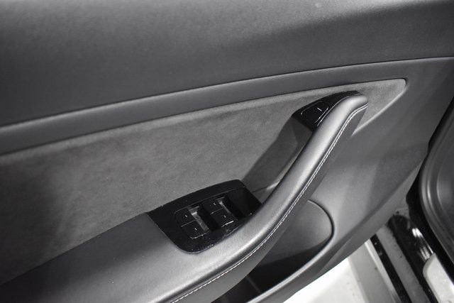 Used 2020 Tesla Model 3 Long Range image 15