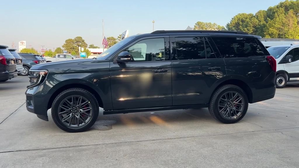 New 2025 Ford Expedition Platinum w/ Stealth Performance Package image 3