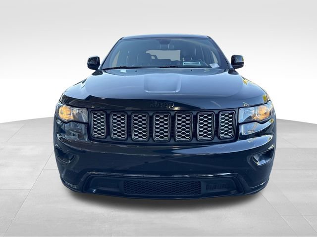 Used 2020 Jeep Grand Cherokee Altitude RWD image 8