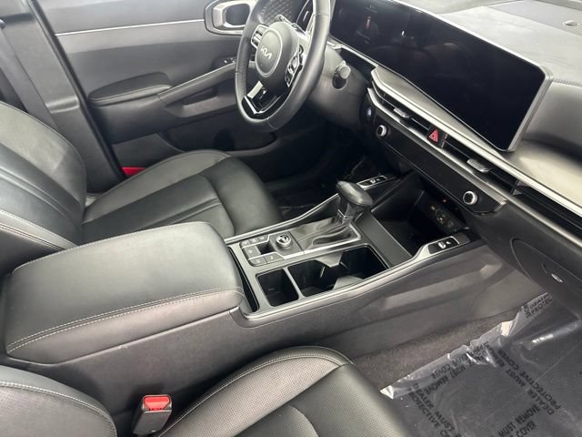 Certified 2025 Kia Sorento EX w/ Panoramic Sunroof Package FWD image 23