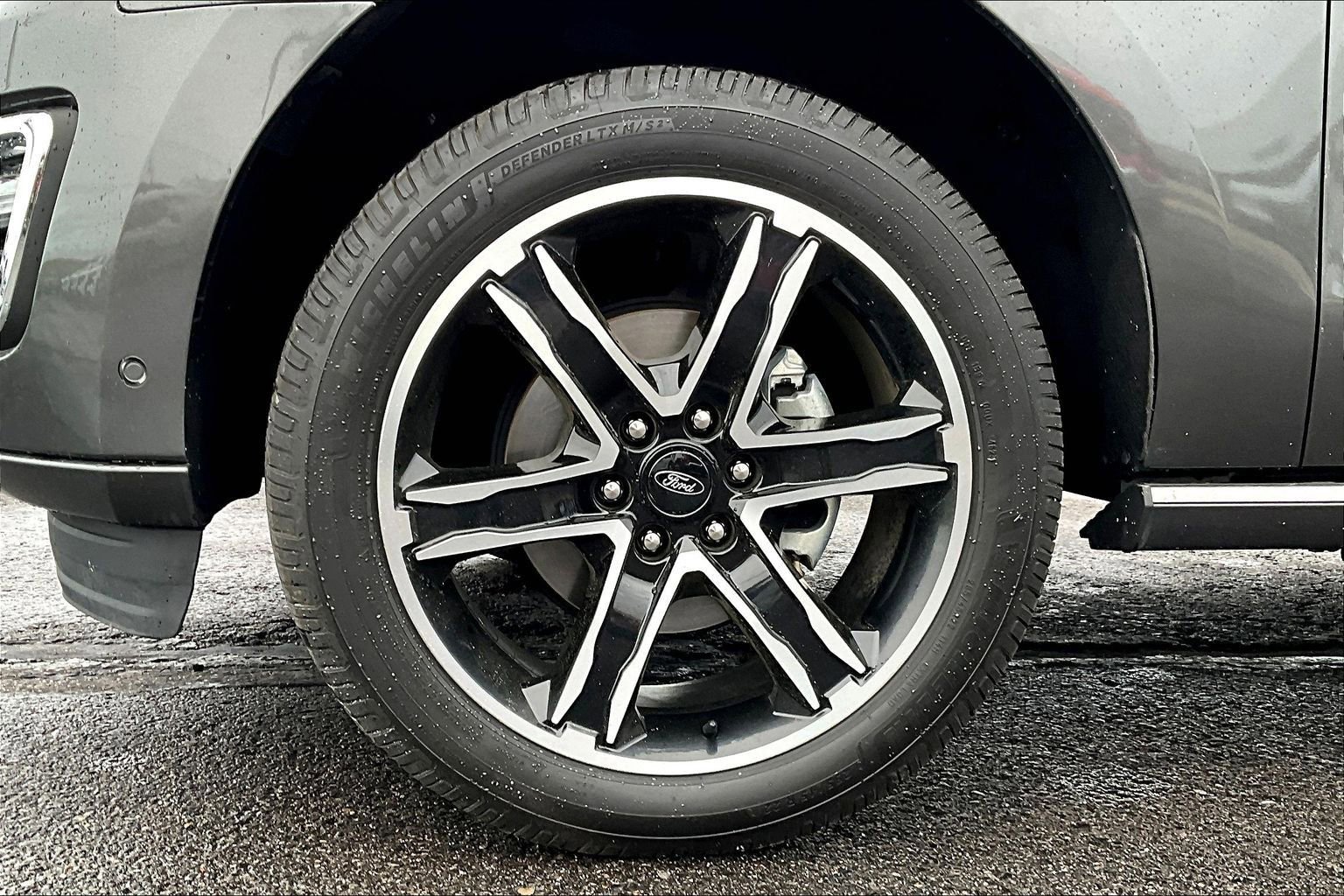 Used 2020 Ford Expedition Limited w/ Special Edition Package image 8