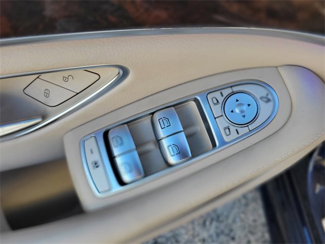 Used 2020 Mercedes-Benz S 560 Sedan image 15