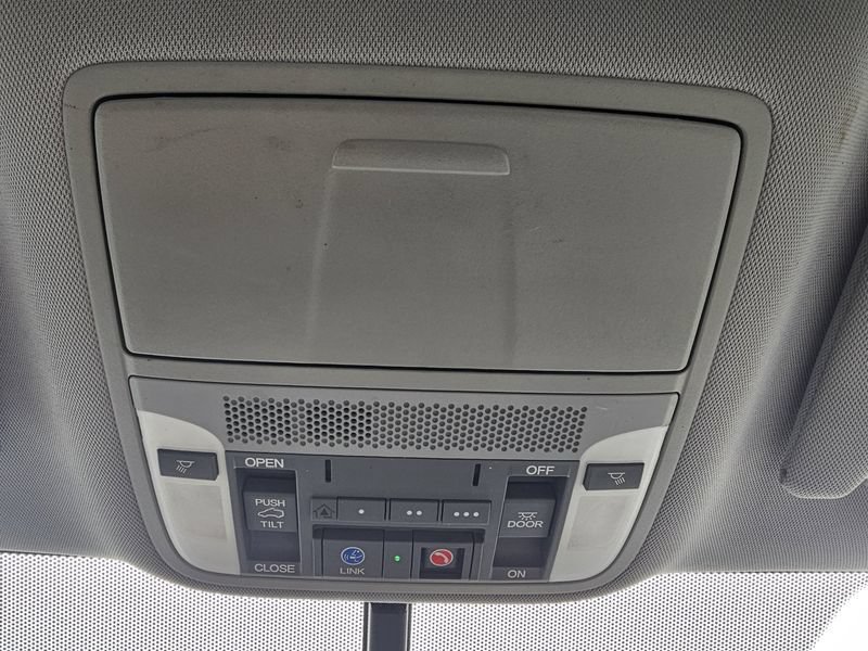 Used 2016 Acura RDX w/ Technology Package FWD image 39