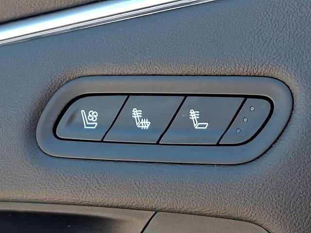 Certified 2022 Cadillac Escalade Premium Luxury AWD/4WD image 26