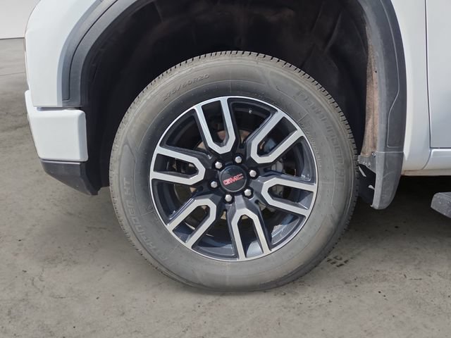 Used 2025 GMC Sierra 1500 AT4 w/ Technology Package AWD/4WD image 8