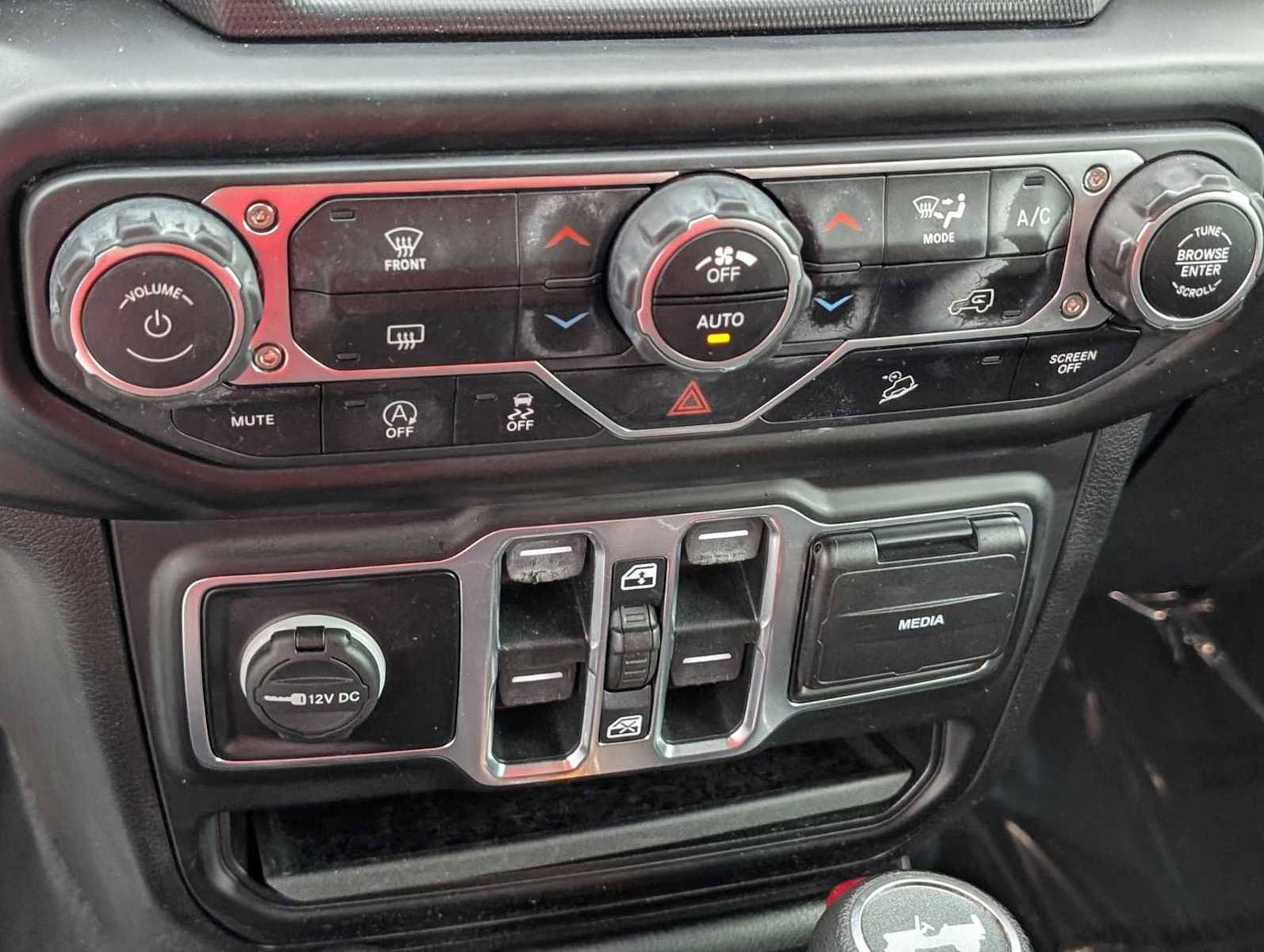 Used 2020 Jeep Wrangler Unlimited Sport S w/ Sun And Sound Package image 19