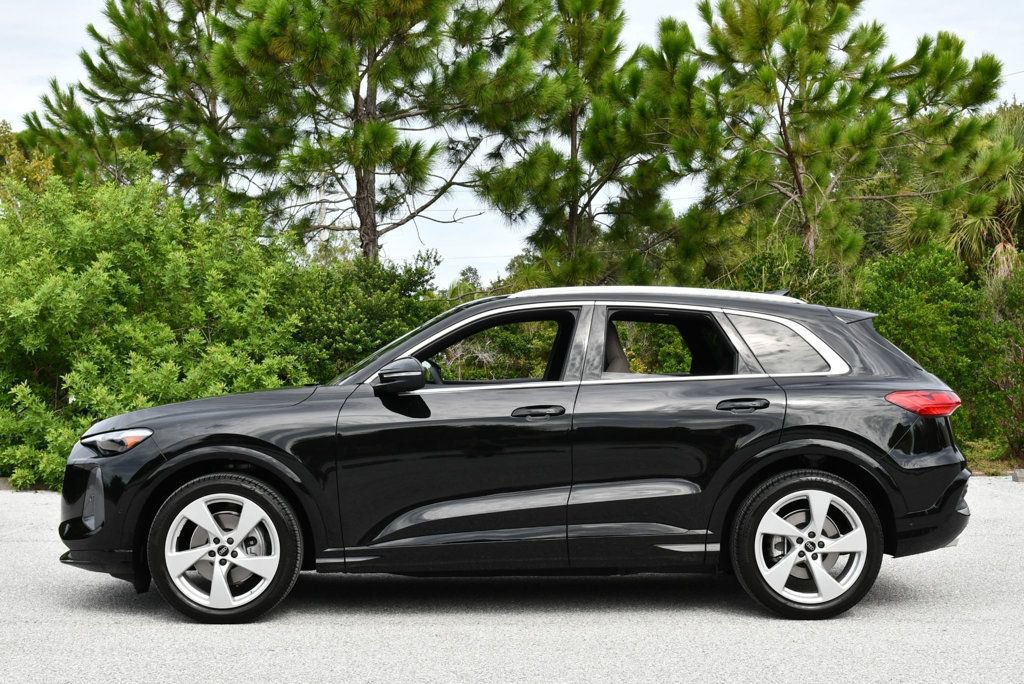 Used 2025 Audi Q5 Prestige AWD/4WD image 28
