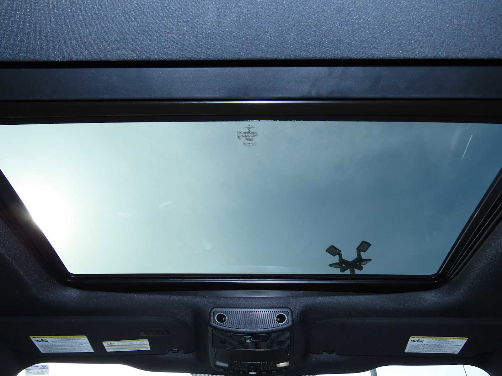 Certified 2019 Ford F150 Lariat image 26