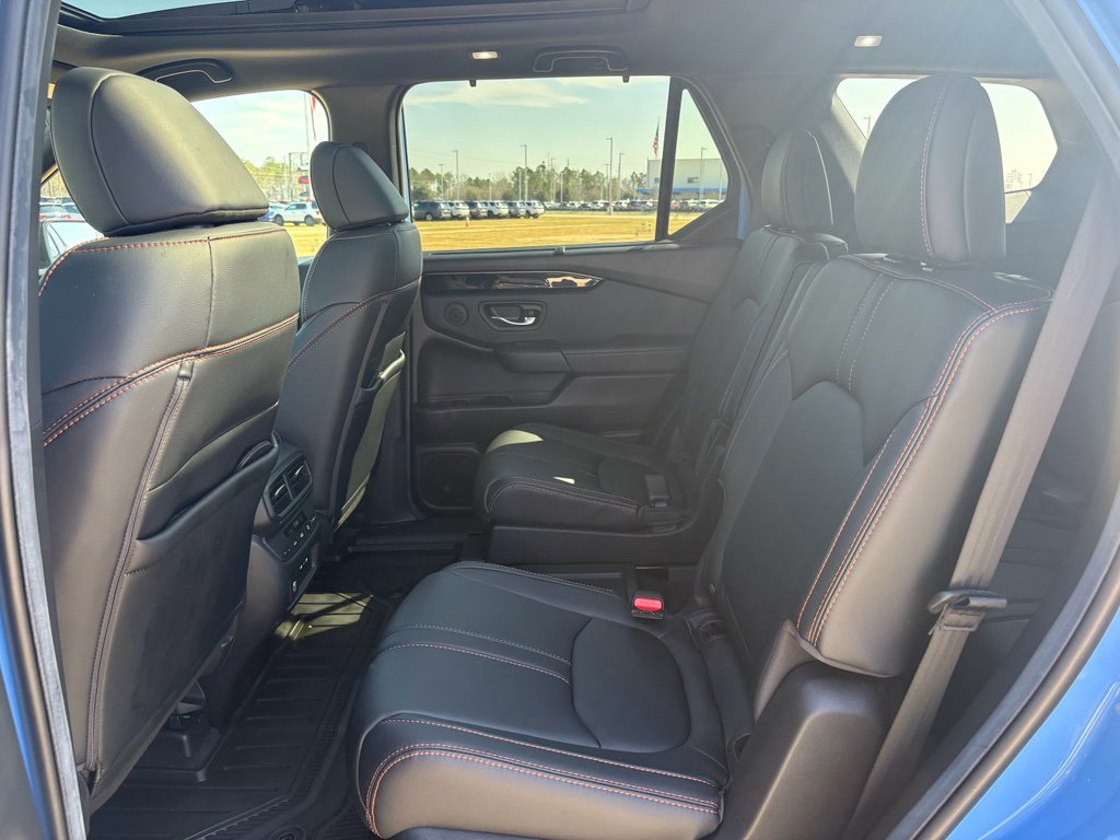 Certified 2025 Honda Pilot TrailSport image 29