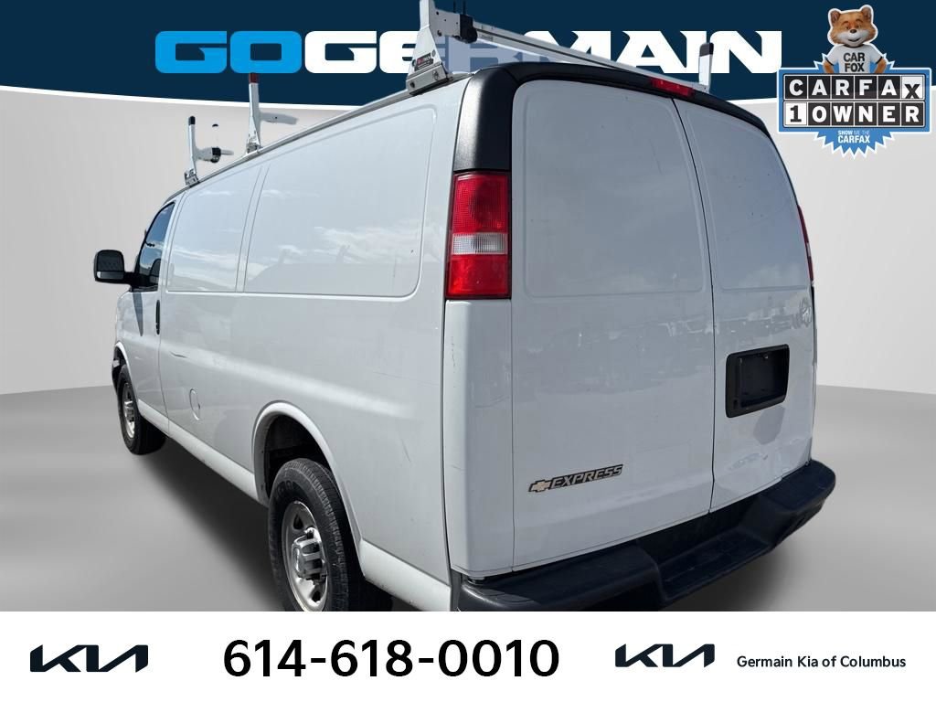 Used 2017 Chevrolet Express 2500 Work Van image 3