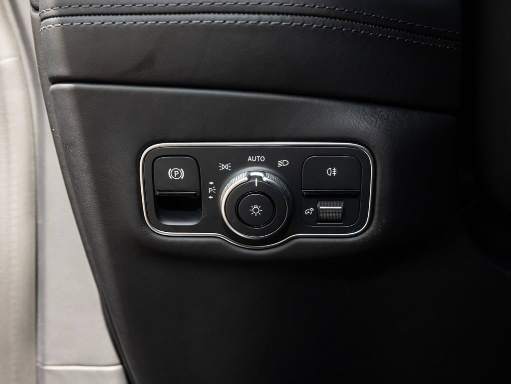 Used 2024 Aston Martin DBX 707 AWD/4WD image 28