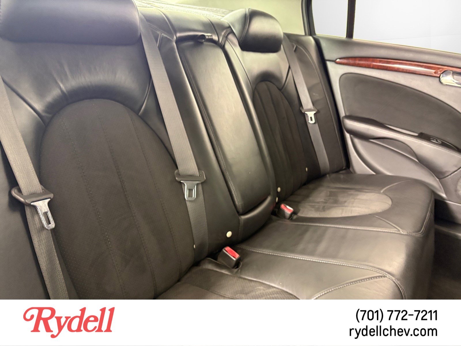 Used 2009 Buick Lucerne Super FWD image 17