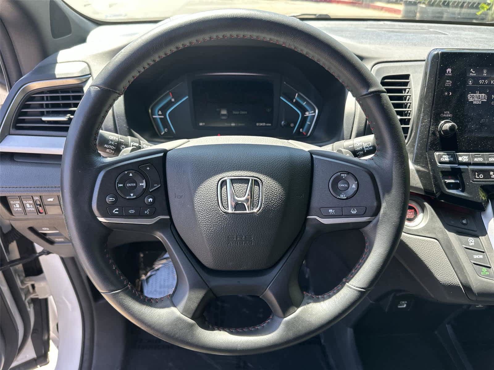 Used 2024 Honda Odyssey Sport image 16