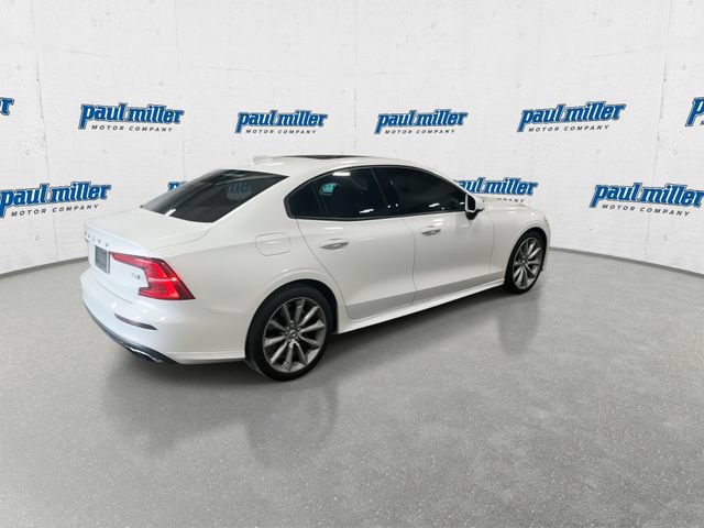 Used 2021 Volvo S60 T6 Momentum w/ Advanced Package AWD/4WD image 11