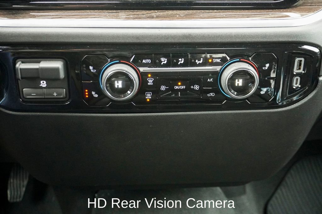 Used 2025 Chevrolet Silverado 2500 LT w/ Convenience Package image 16