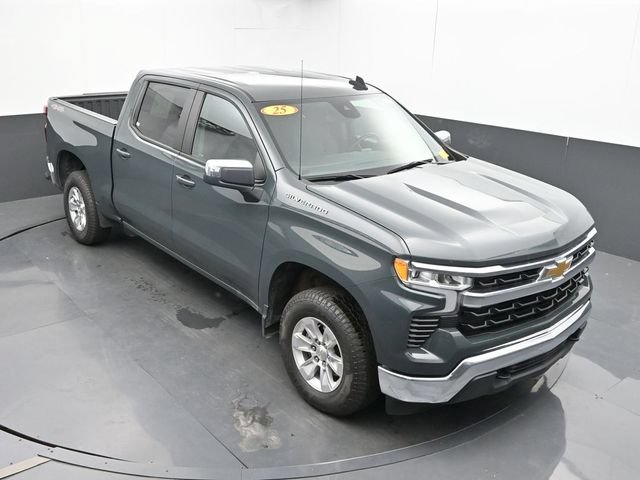 Used 2025 Chevrolet Silverado 1500 LT AWD/4WD image 39