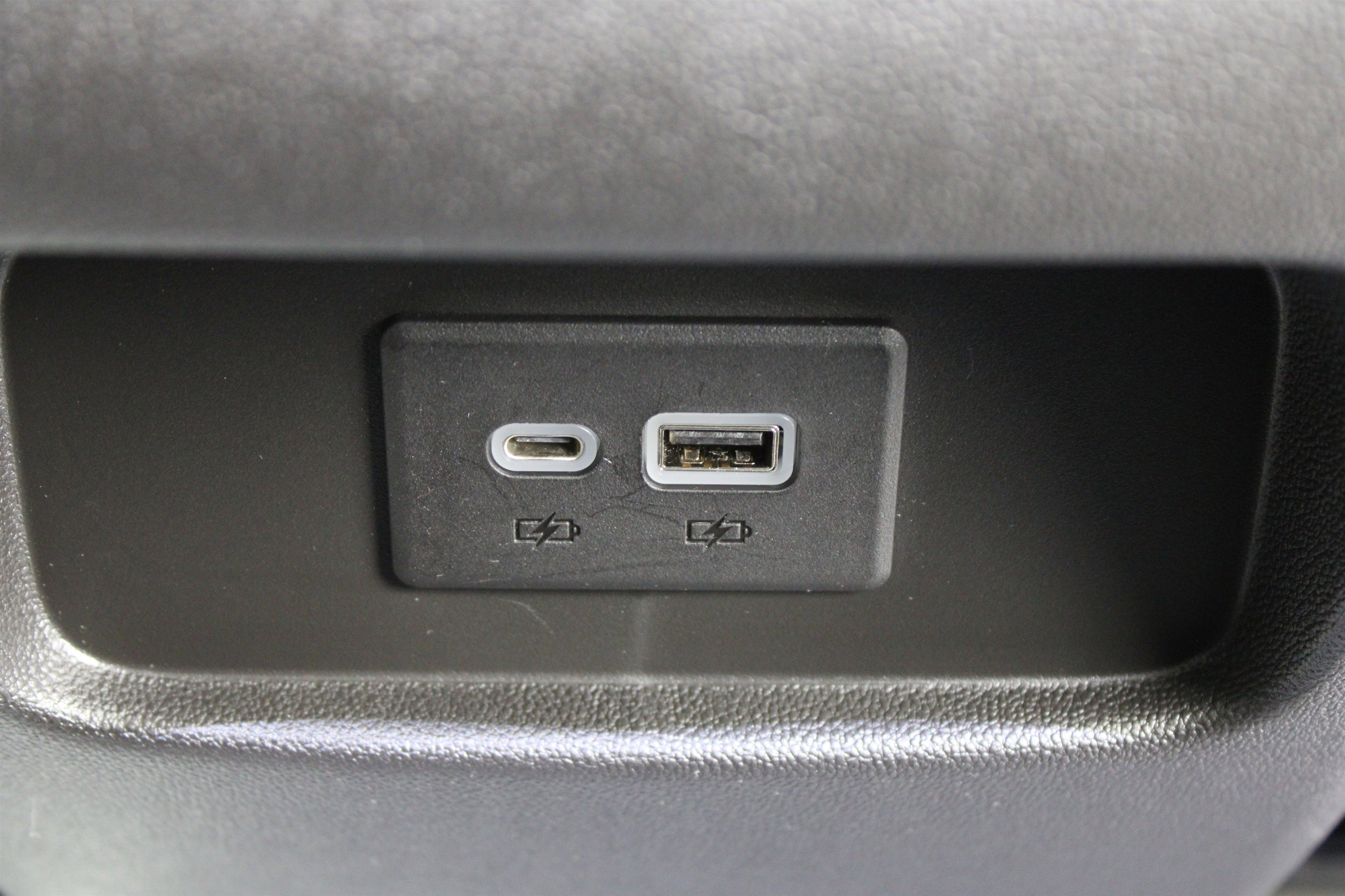 Used 2022 Cadillac XT5 Premium Luxury w/ LPO, Floor Liner Package image 26