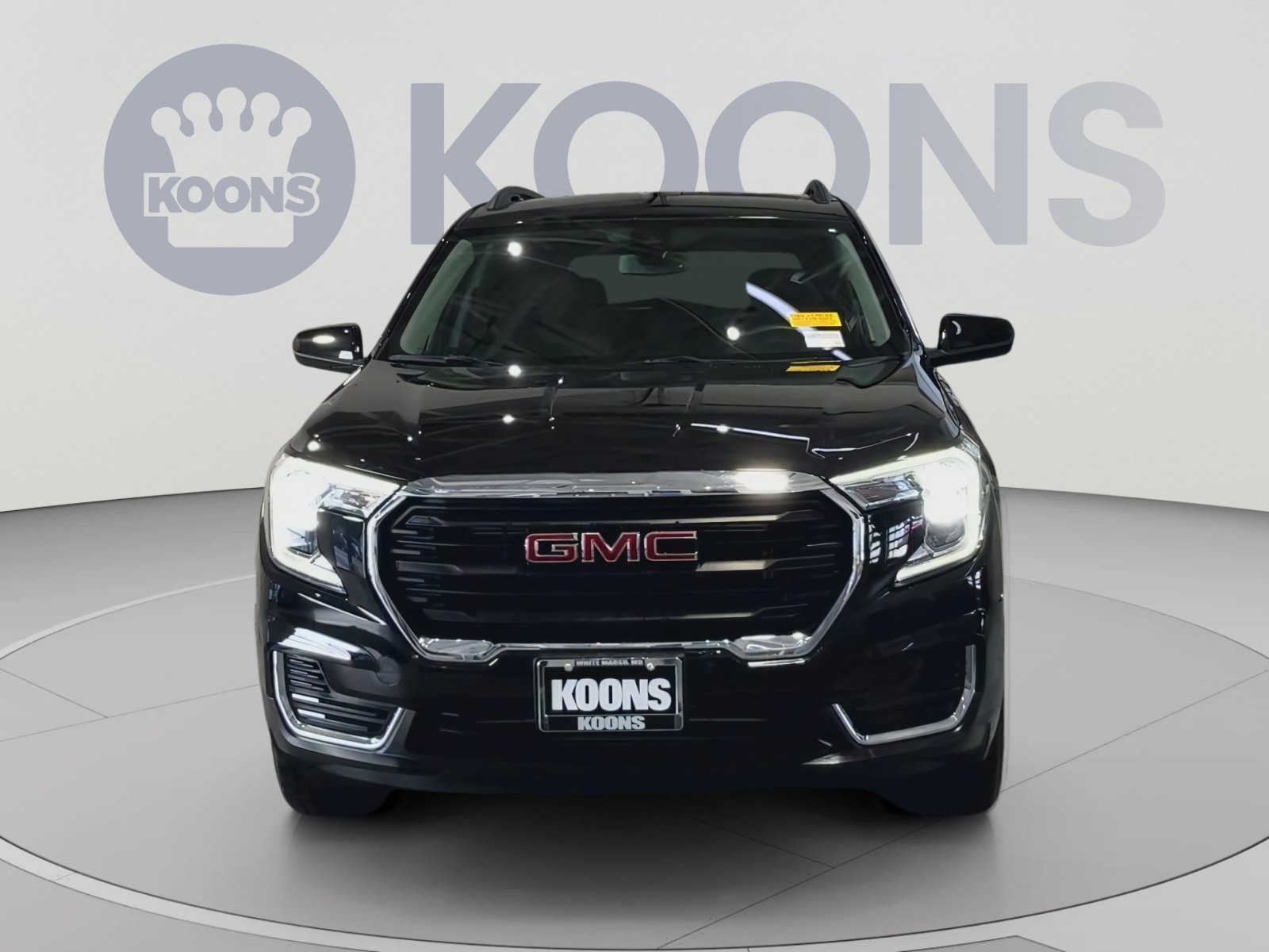 Used 2023 GMC Terrain SLE w/ Driver Convenience Package AWD/4WD image 4