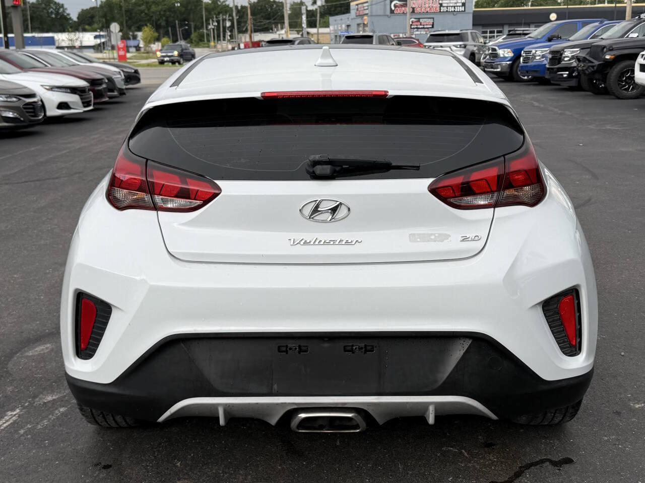 Used 2019 Hyundai Veloster 2.0 Premium FWD image 4