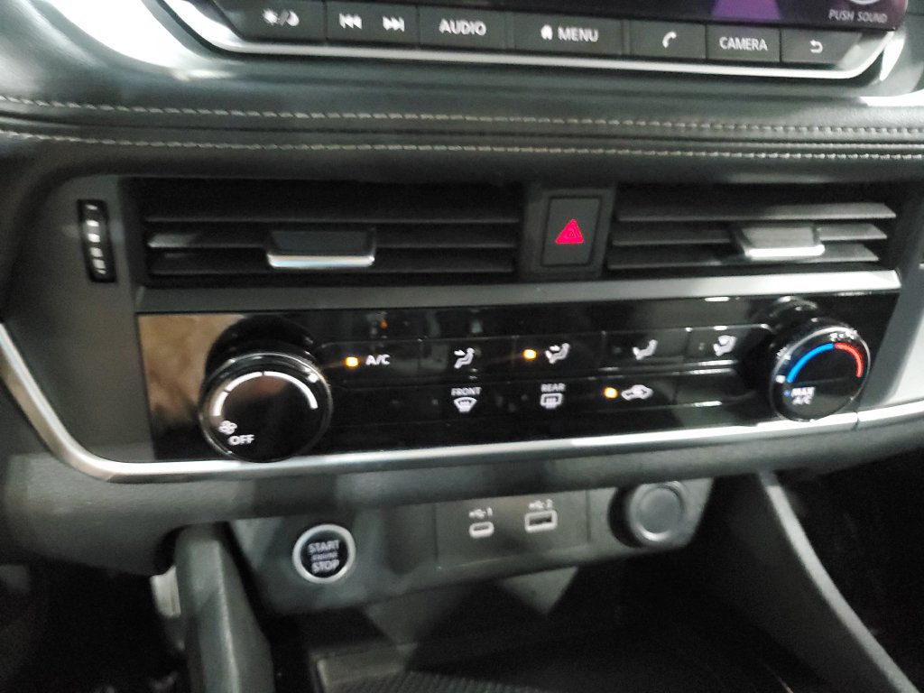 Used 2021 Nissan Rogue S FWD image 29