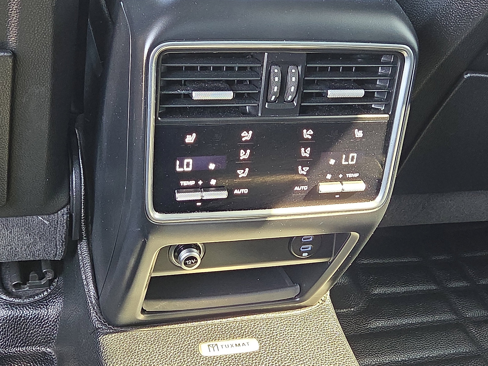 Used 2021 Porsche Cayenne Coupe image 11