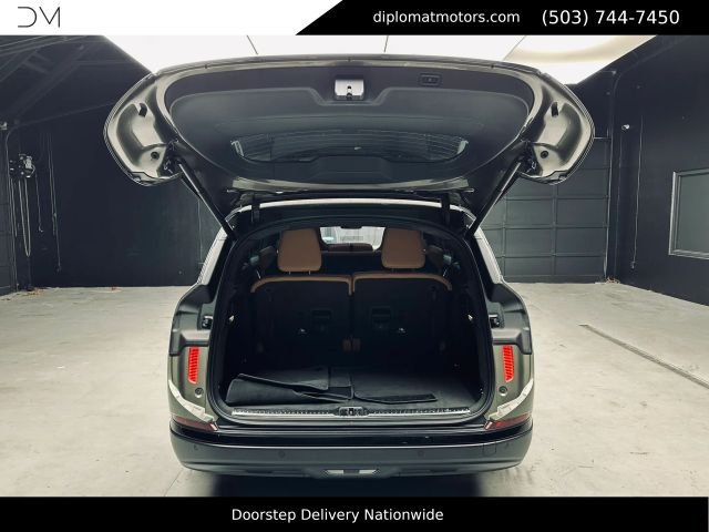 Used 2026 Lucid Gravity Grand Touring AWD/4WD image 49