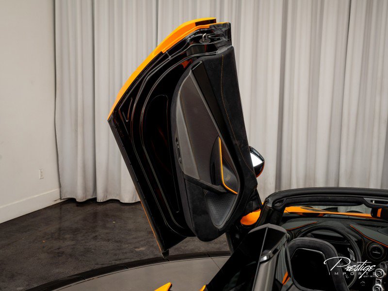 Used 2023 McLaren 720S Luxury image 38