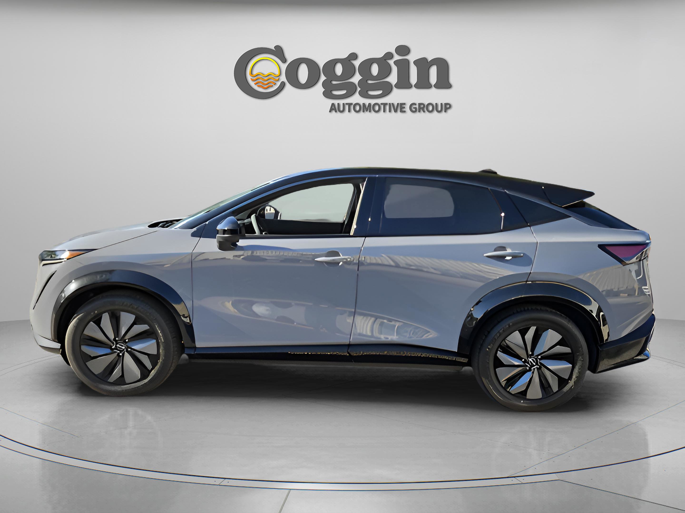 New 2025 Nissan Ariya AWD image 2