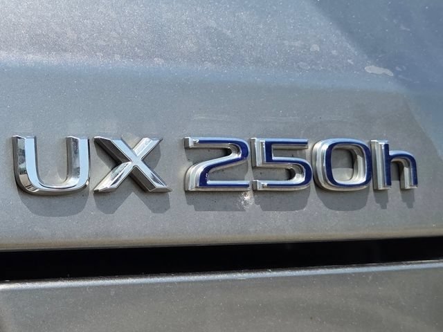 Used 2021 Lexus UX 250h w/ Accessory Package (Z1) AWD/4WD image 19