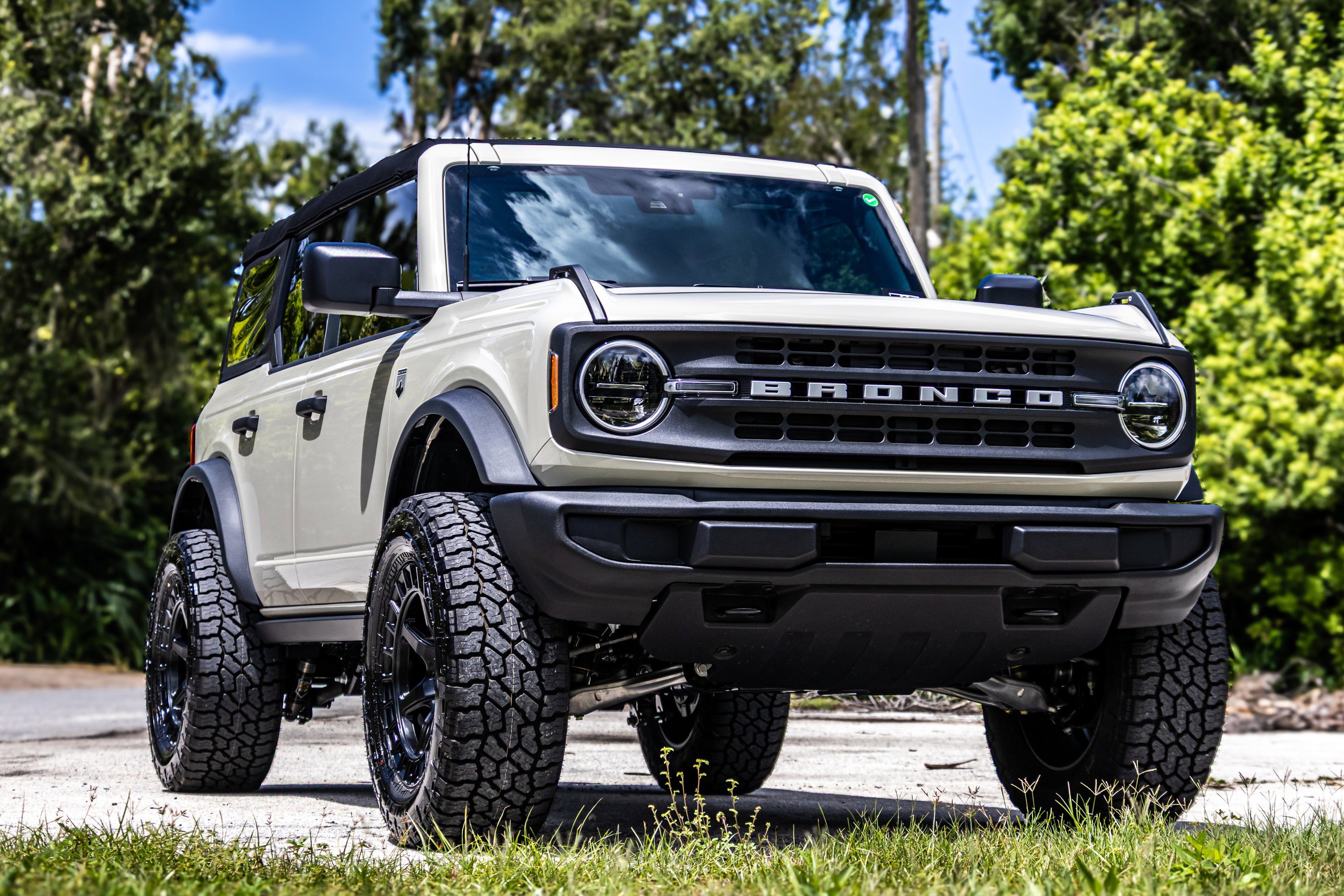New 2025 Ford Bronco Big Bend image 1