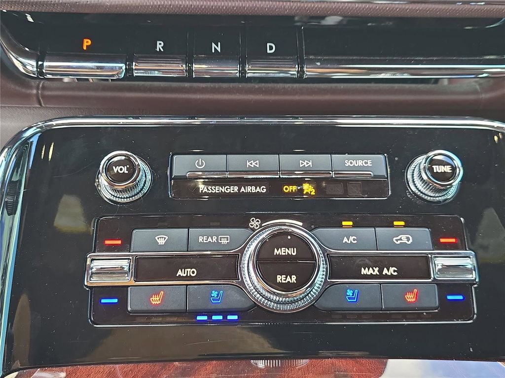 Used 2019 Lincoln Navigator Black Label w/ Cargo Package image 23