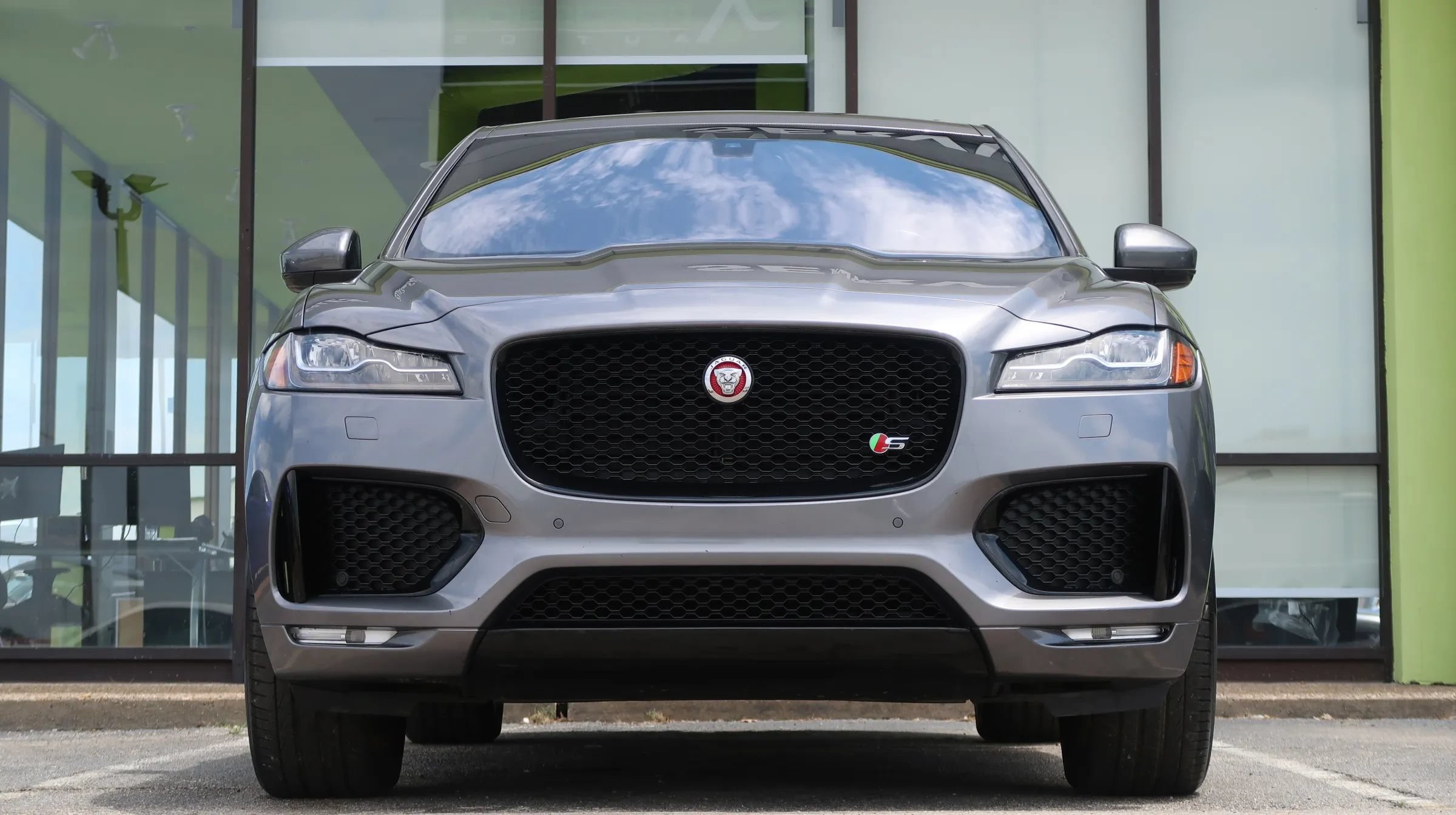 Used 2017 Jaguar F-PACE S AWD/4WD image 3