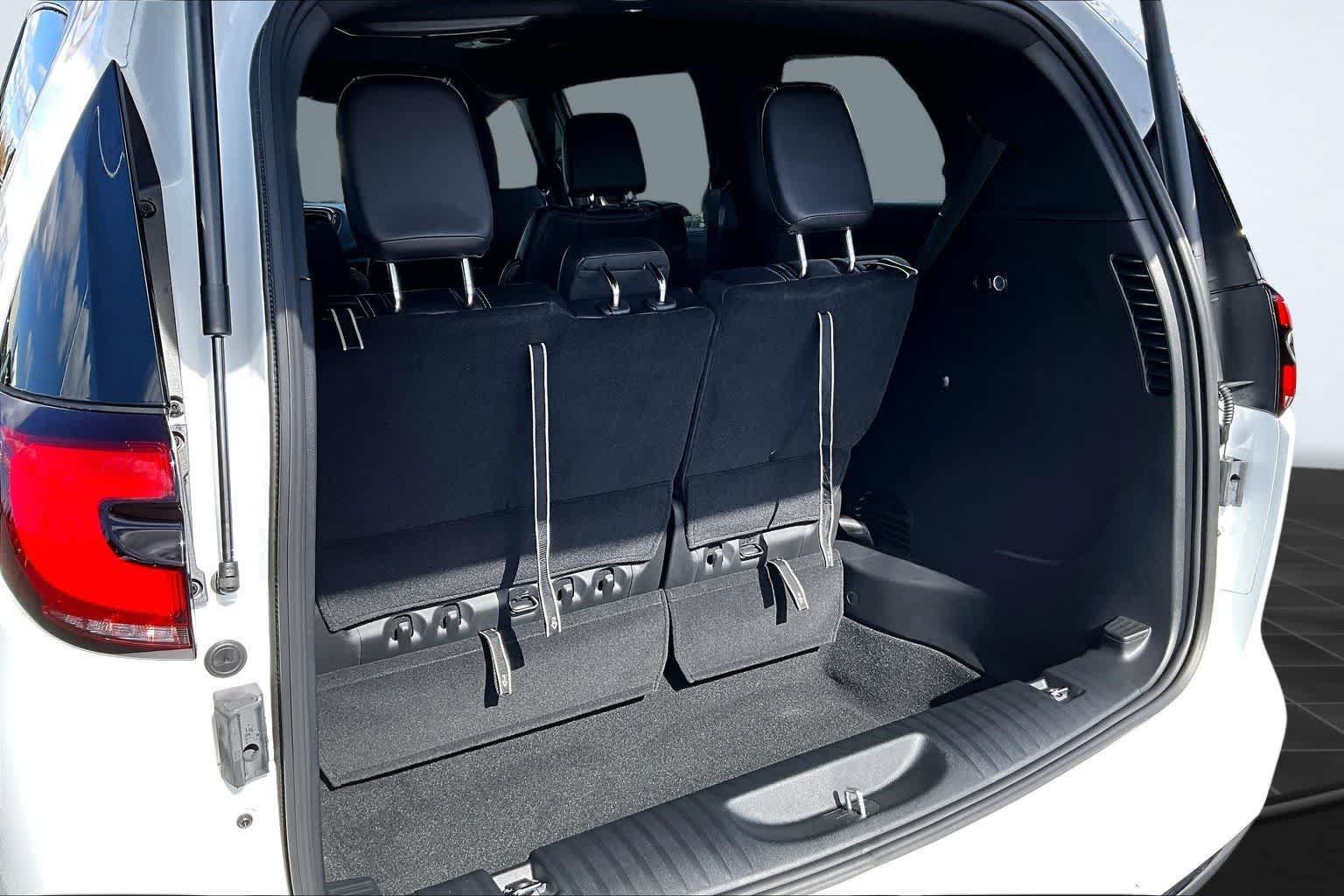 New 2026 Chrysler Pacifica Select FWD image 19