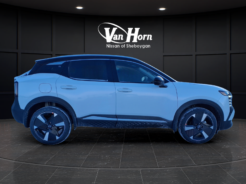 New 2026 Nissan Kicks SR AWD/4WD image 23